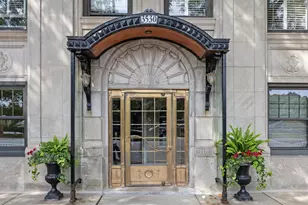 3530 N Lake Shore Dr, Chicago, IL 60657 - Photo 2