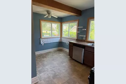 929 Garfield Avenue, Belvidere, IL 61008 - Photo 6
