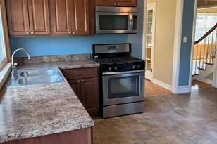 929 Garfield Ave, Belvidere, IL 61008 - Photo 8