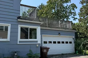 929 Garfield Ave, Belvidere, IL 61008 - Photo 2