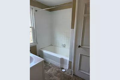 929 Garfield Avenue, Belvidere, IL 61008 - Photo 14