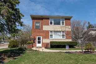 16W780 57th St, Clarendon Hills, IL 60514 - Photo 1