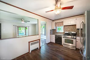 380 Charlotte Ave, Crystal Lake, IL 60014 - Photo 8
