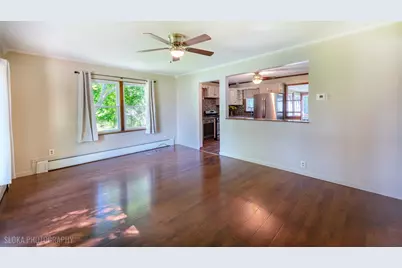 380 Charlotte Avenue, Crystal Lake, IL 60014 - Photo 4