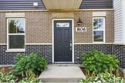 806 Finley Drive, Aurora, IL 60504 - Photo 2