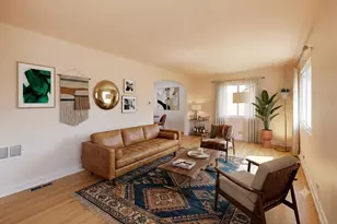 3941 W Ainslie St, Chicago, IL 60625 - Photo 2