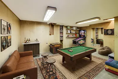 3941 W Ainslie Street #E, Chicago, IL 60625 - Photo 16