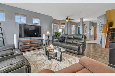 16107 Huron Street, Crest Hill, IL 60403 - Photo 8