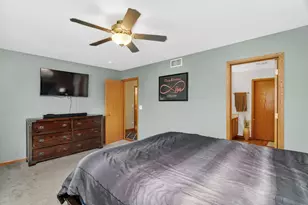 16107 Huron St, Crest Hill, IL 60403 - Photo 18