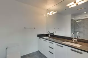 110 W Superior St, Chicago, IL 60610 - Photo 16