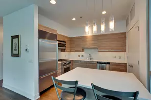 110 W Superior St, Chicago, IL 60610 - Photo 8