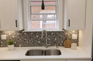 12128 S Yale Ave, Chicago, IL 60628 - Photo 4