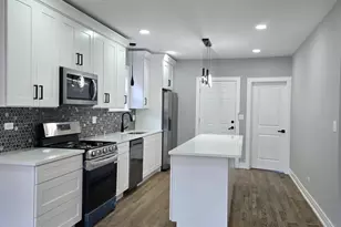 12128 S Yale Ave, Chicago, IL 60628 - Photo 6