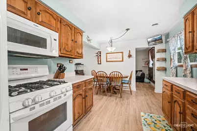 111 E 14th Place, Lombard, IL 60148 - Photo 6