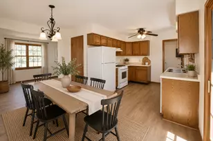 1509 Hickory St, McHenry, IL 60051 - Photo 6