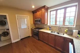 2151 W Granville Ave, Chicago, IL 60659 - Photo 6