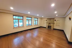 2151 W Granville Ave, Chicago, IL 60659 - Photo 2