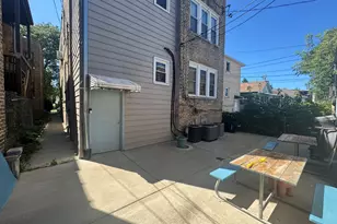 5405 N Sawyer Ave, Chicago, IL 60625 - Photo 12