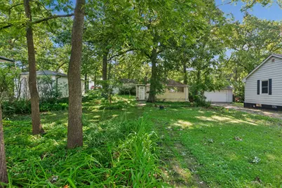 825 Kirkwood Avenue, Winthrop Harbor, IL 60096 - Photo 1