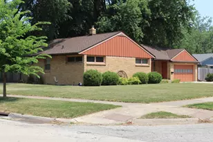 3206 Corbridge Ln, Rockford, IL 61107 - Photo 2