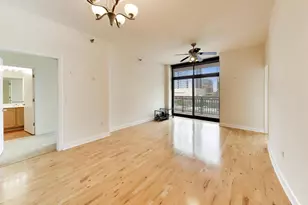 1322 S Prairie St, Chicago, IL 60605 - Photo 4