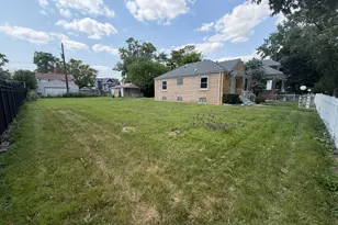 10122 S Wallace St, Chicago, IL 60628 - Photo 18