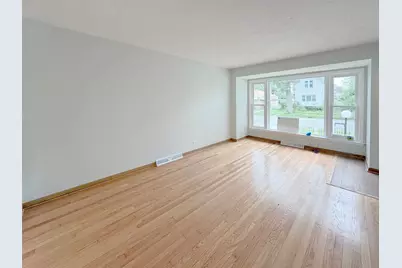 10122 S Wallace Street, Chicago, IL 60628 - Photo 4