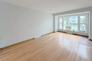 10122 S Wallace St, Chicago, IL 60628 - Photo 4