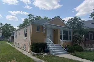 10122 S Wallace St, Chicago, IL 60628 - Photo 2