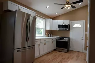 3236 Roesner Dr, Markham, IL 60428 - Photo 4
