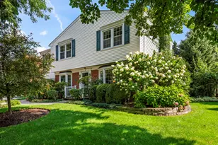 1101 E Mayfair Rd, Arlington Heights, IL 60004 - Photo 2