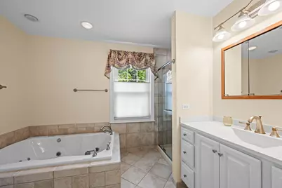 [Address not provided], Arlington Heights, IL 60004 - Photo 18
