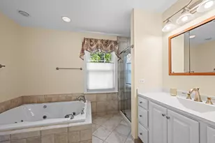 1101 E Mayfair Rd, Arlington Heights, IL 60004 - Photo 18