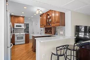 1101 E Mayfair Rd, Arlington Heights, IL 60004 - Photo 12