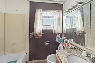 3153 W 85th St, Chicago, IL 60652 - Photo 4