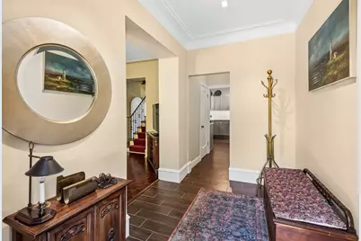 2454 W Morse Avenue, Chicago, IL 60645 - Photo 2