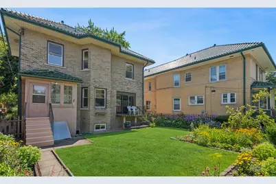 2454 W Morse Avenue, Chicago, IL 60645 - Photo 30