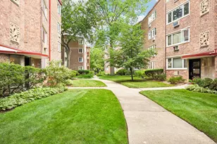 6123 N Winchester Ave, Chicago, IL 60660 - Photo 2
