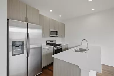 650 N Green Street #4, Chicago, IL 60642 - Photo 6