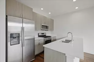 650 N Green St, Chicago, IL 60642 - Photo 6
