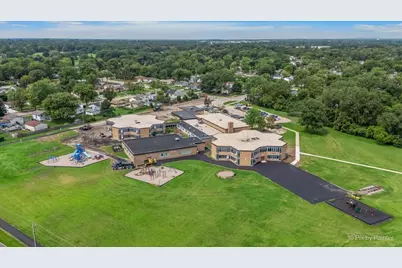 [Address not provided], Waukegan, IL 60087 - Photo 46