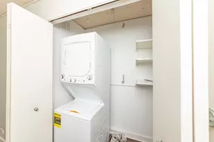 30 E Huron St, Chicago, IL 60611 - Photo 16