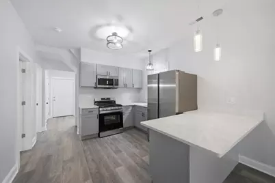 4239 N Albany Avenue, Chicago, IL 60618 - Photo 4