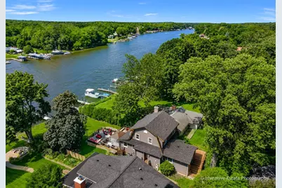 1925 N Woodlawn Park Avenue, McHenry, IL 60051 - Photo 2