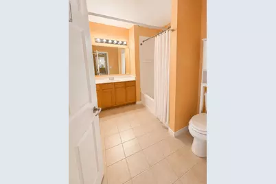 9355 W Irving Park Road #509, Schiller Park, IL 60176 - Photo 6