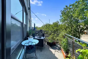 1151 W 14th Pl, Chicago, IL 60608 - Photo 32