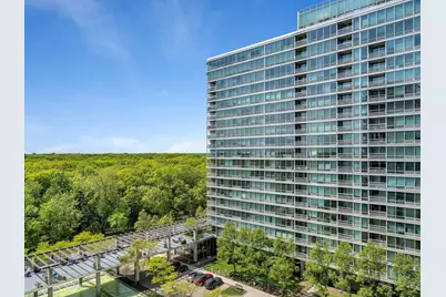 9715 Woods Drive #402, Skokie, IL 60077 - Photo 2