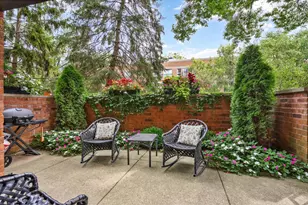 105 E Laurel Ave, Lake Forest, IL 60045 - Photo 10