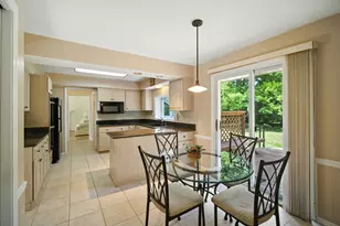 6 Londonderry Ln, Lincolnshire, IL 60069 - Photo 10
