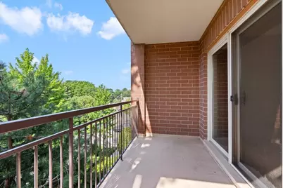 5155 Madison Street #402, Skokie, IL 60077 - Photo 18